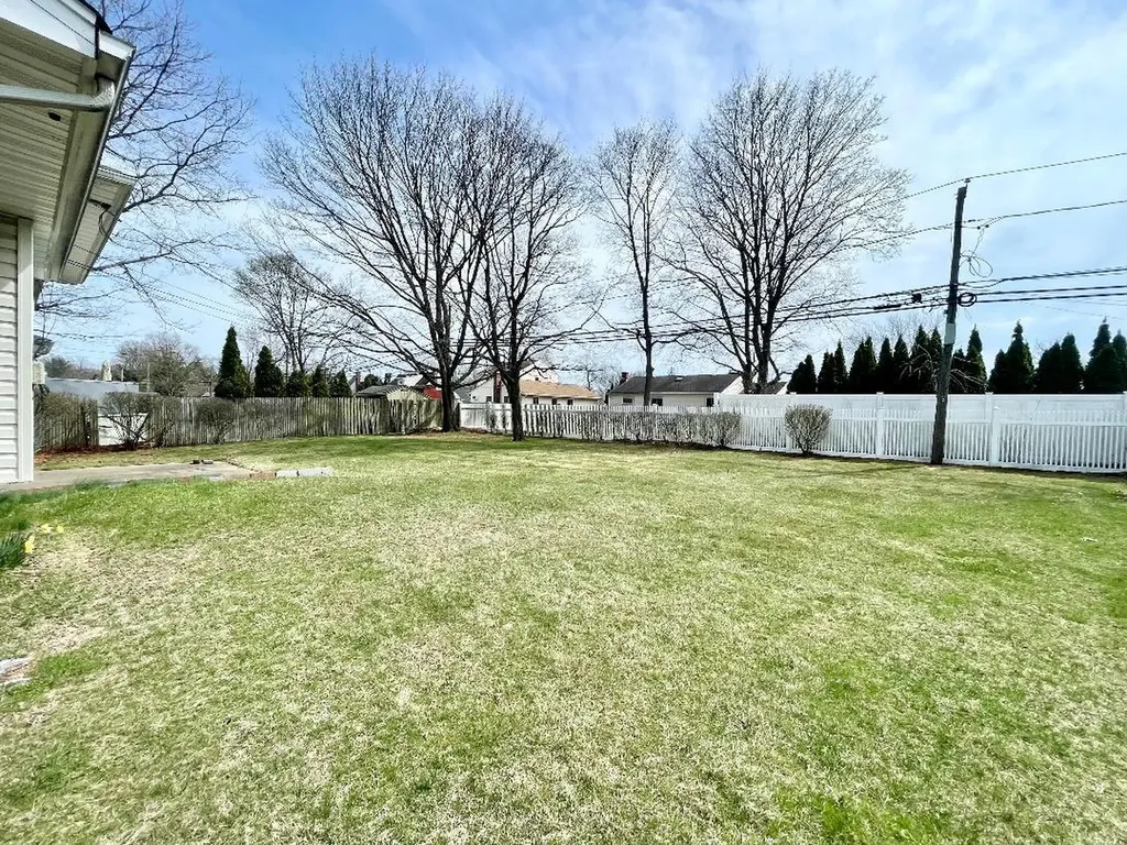 26 Violet Lane Commack NY 11725