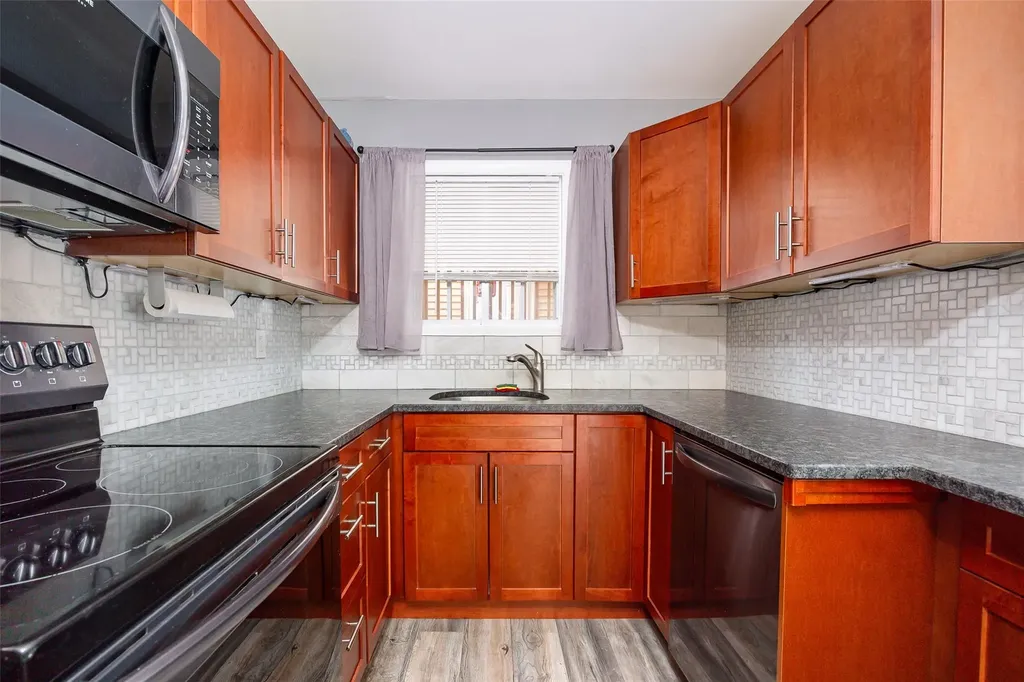 416 Fox Run Lane Carmel NY 10512