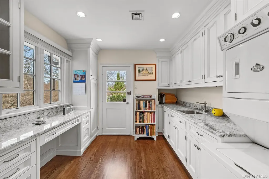 52 Oakledge Road Bronxville NY 10708