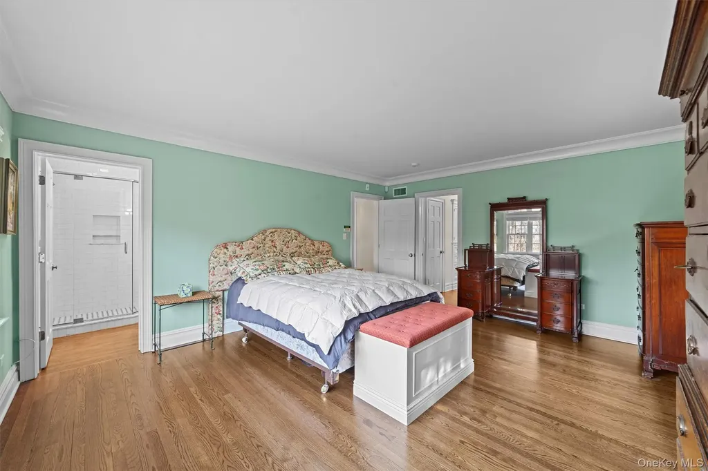 52 Oakledge Road Bronxville NY 10708
