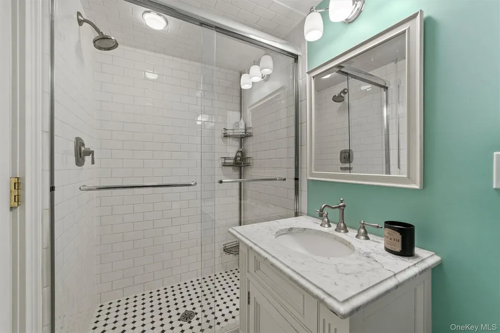 52 Oakledge Road Bronxville NY 10708