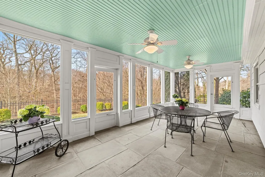 52 Oakledge Road Bronxville NY 10708