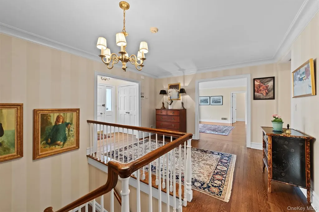 52 Oakledge Road Bronxville NY 10708