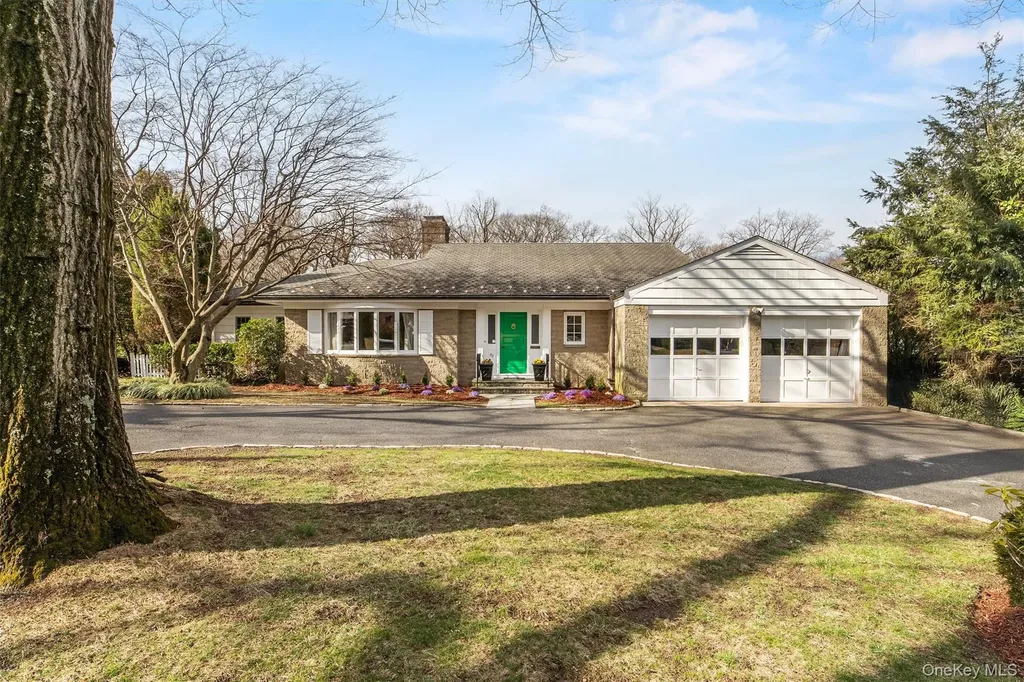 52 Oakledge Road Bronxville NY 10708