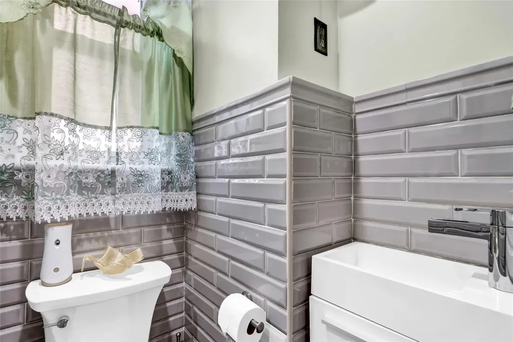 1927 Schenectady Avenue Brooklyn NY 11234