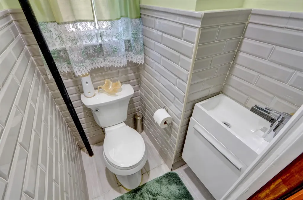 1927 Schenectady Avenue Brooklyn NY 11234