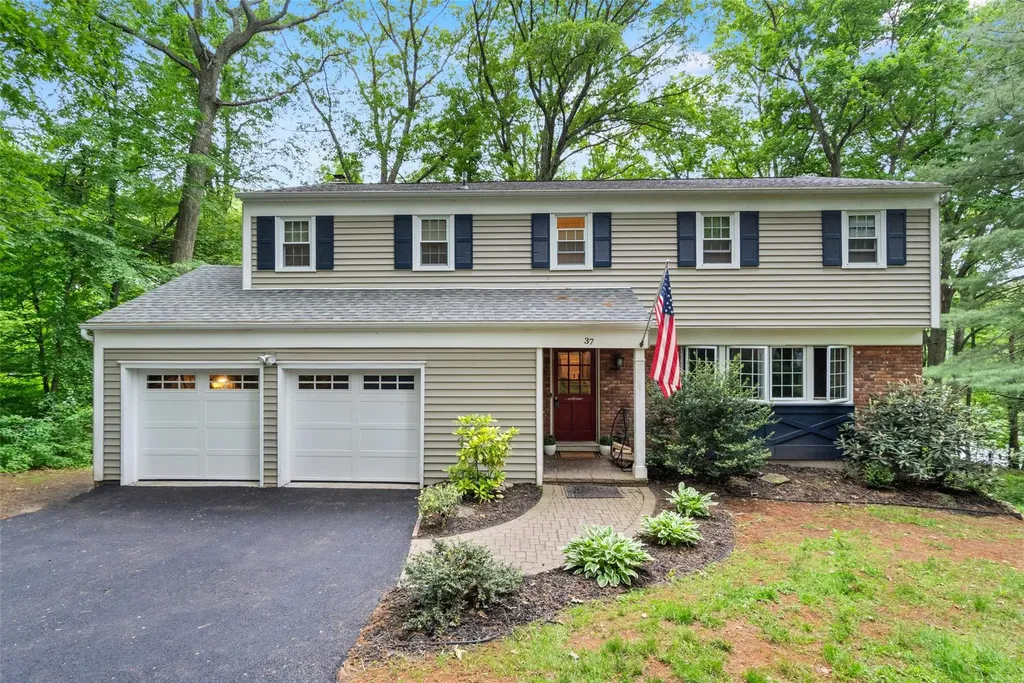 37 Astor Drive Mahopac NY 10541