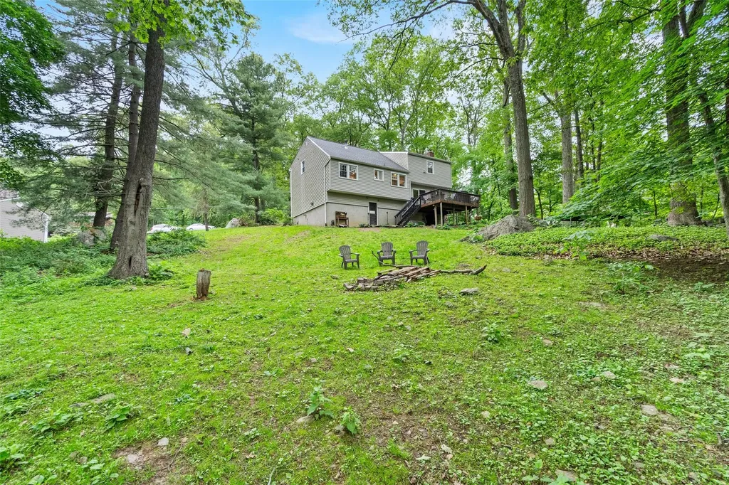 37 Astor Drive Mahopac NY 10541