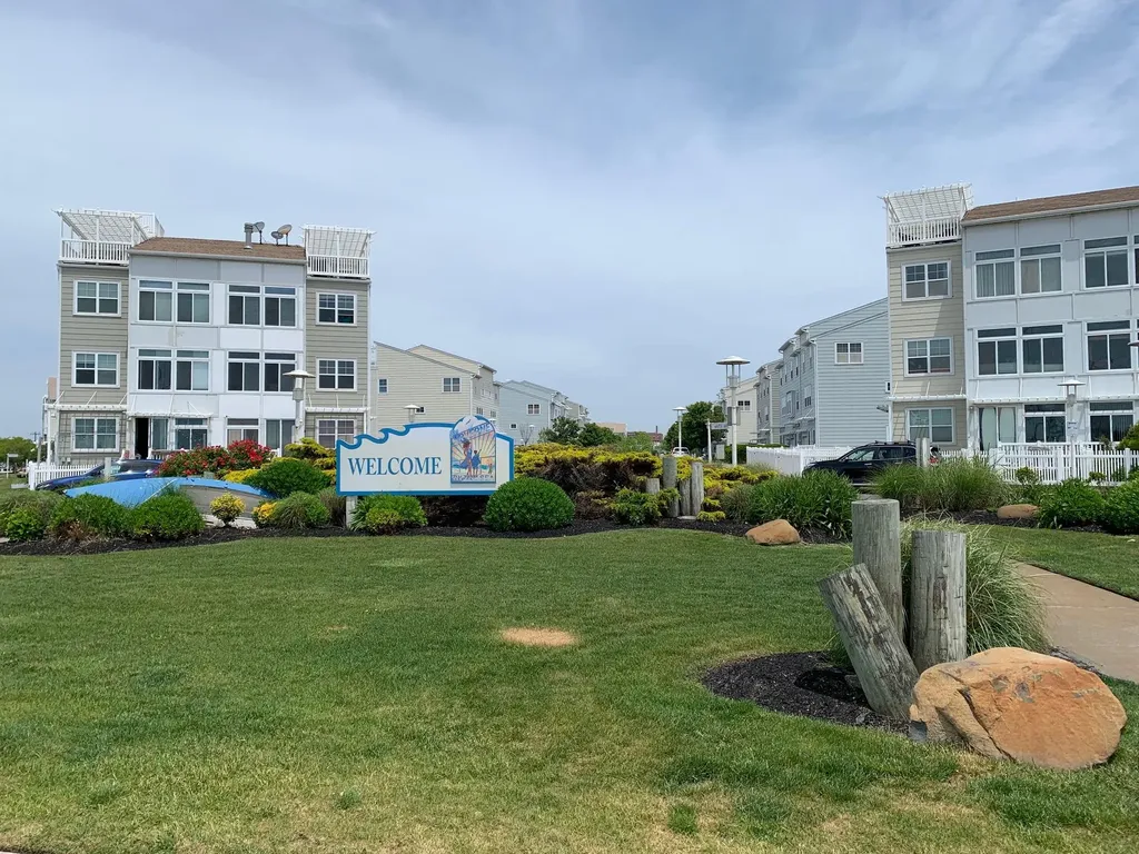 244 Beach Breeze Place Arverne NY 11692