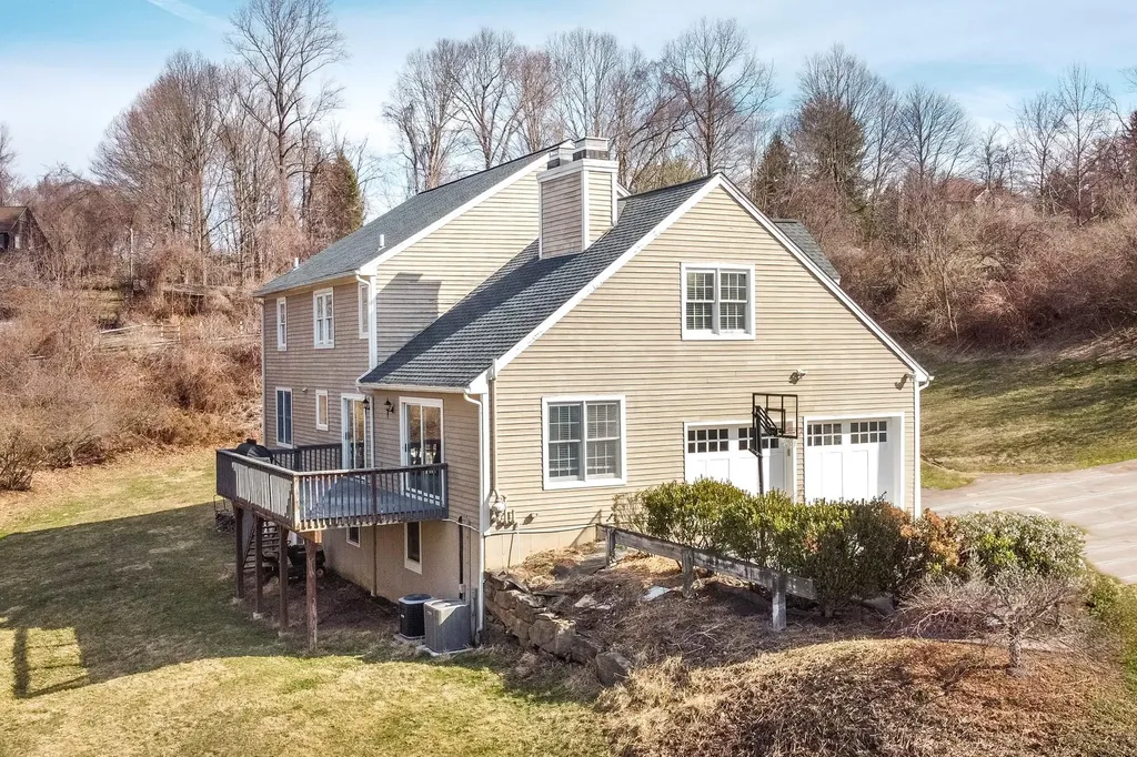 105 Coventry Lane Brewster NY 10509