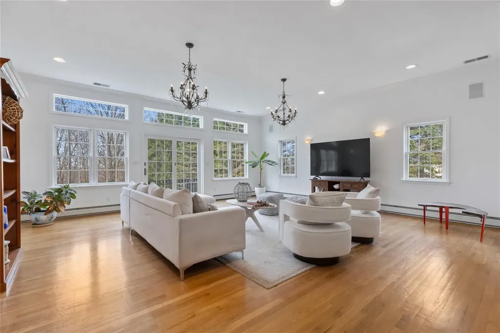15 Shoshone Drive Katonah NY 10536