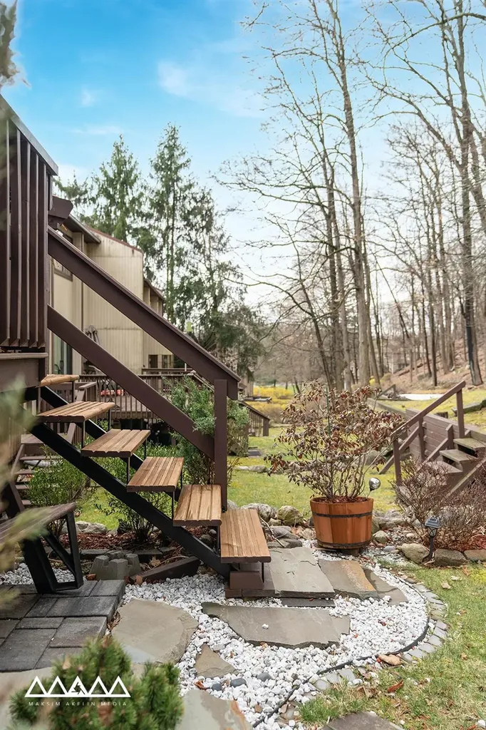 37 Rockledge Drive Suffern NY 10901