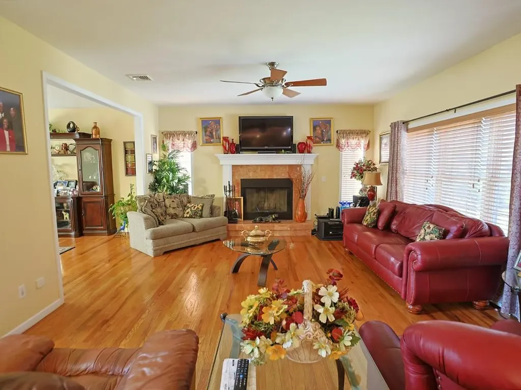 20 Winston Place Marlboro NY 12542