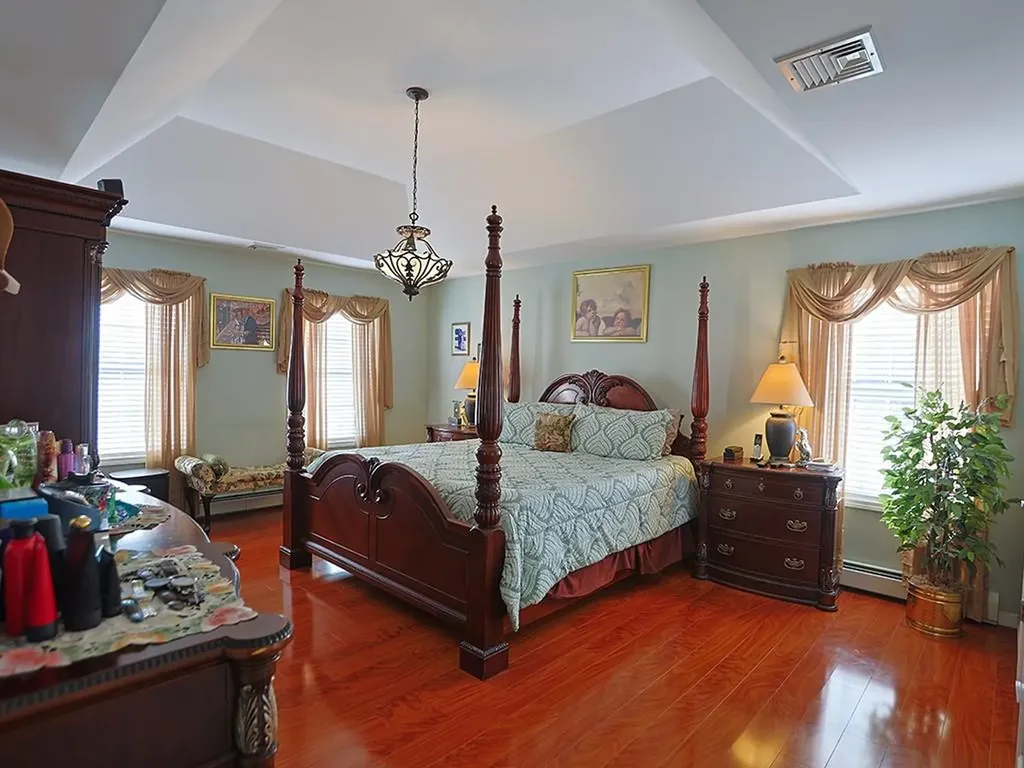 20 Winston Place Marlboro NY 12542
