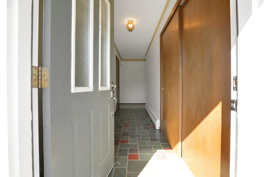 24 Rivka Road Saugerties NY 12477