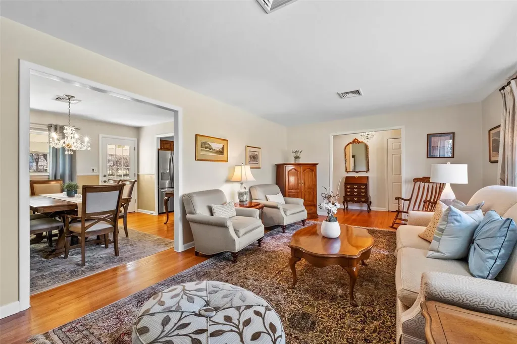 22 Round Hill Road Poughkeepsie NY 12603