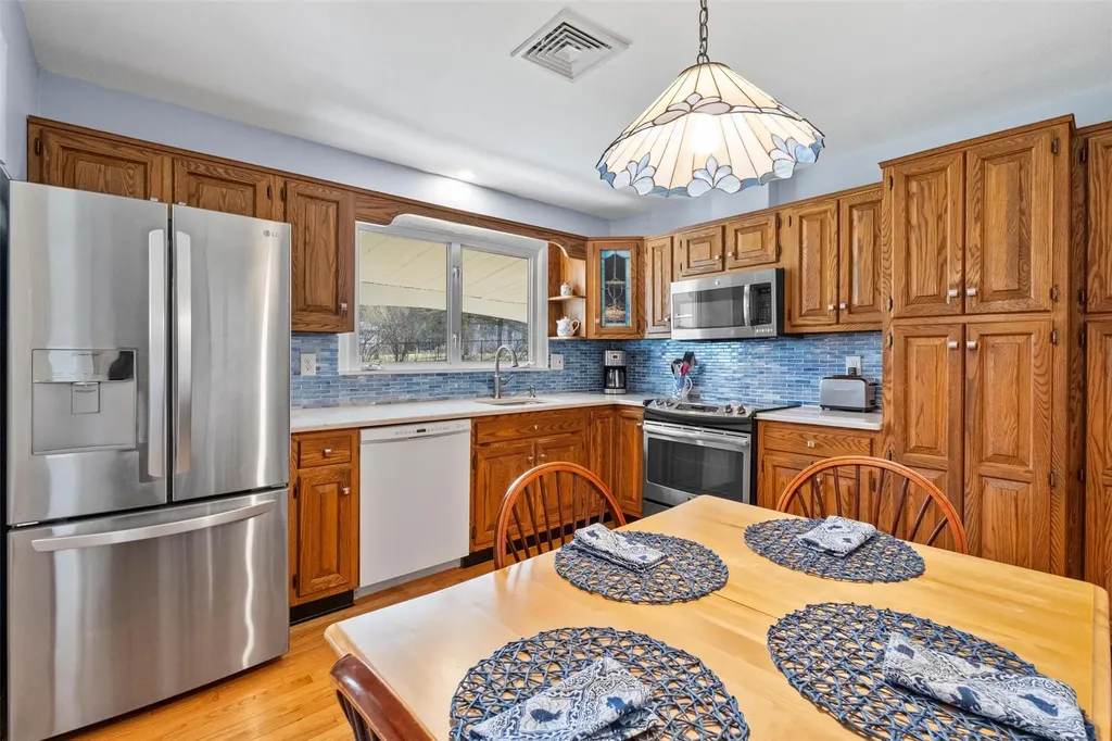 22 Round Hill Road Poughkeepsie NY 12603