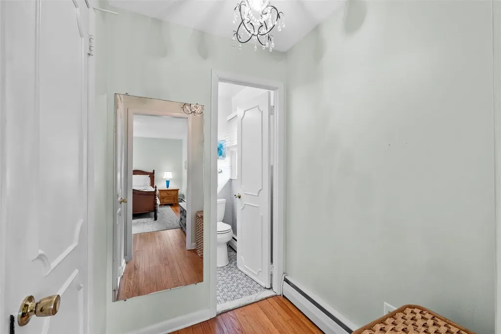 22 Round Hill Road Poughkeepsie NY 12603