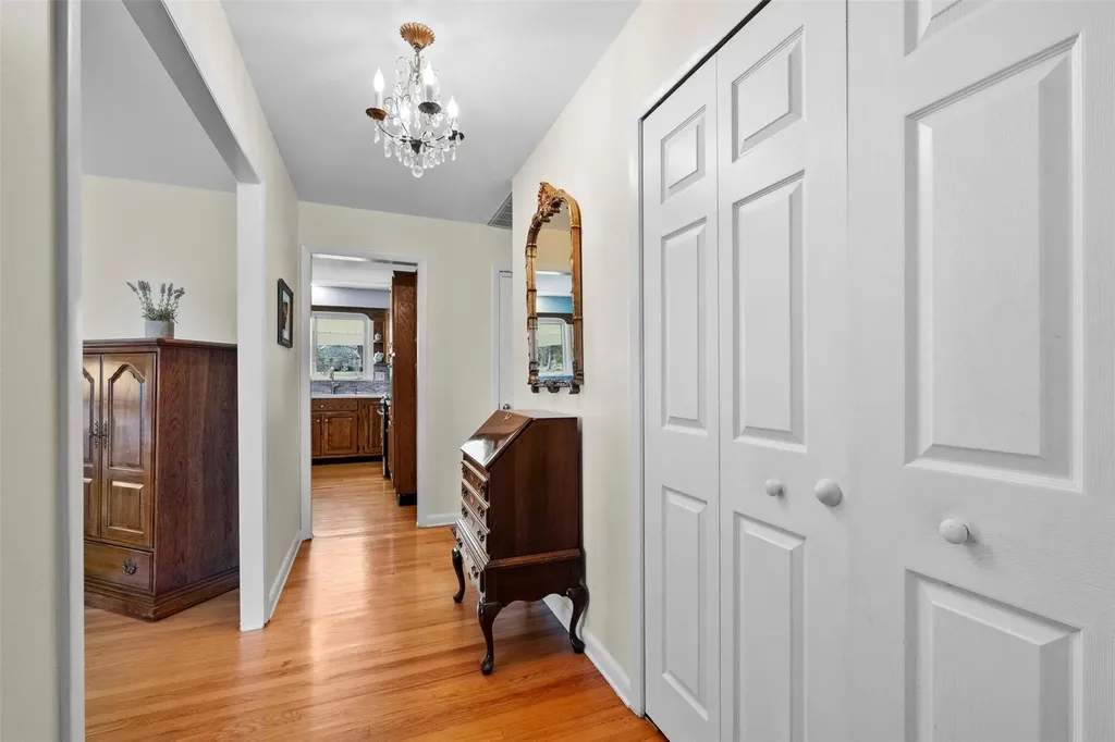22 Round Hill Road Poughkeepsie NY 12603