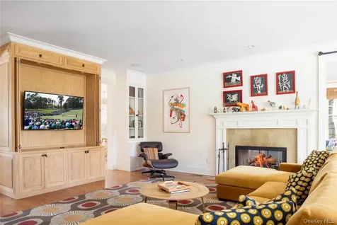 53 Cedar Lane W Remsenburg NY 11960
