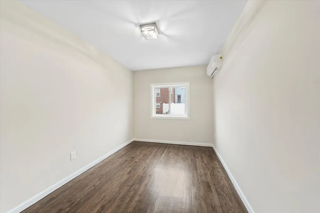 1040 E 233rd Street Bronx NY 10466