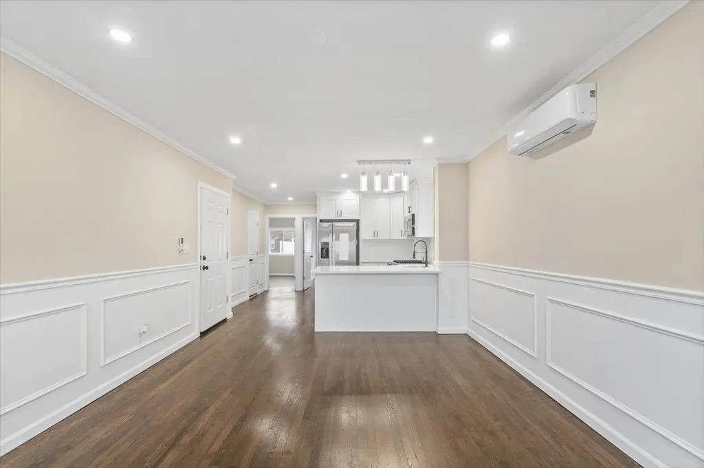 1040 E 233rd Street Bronx NY 10466