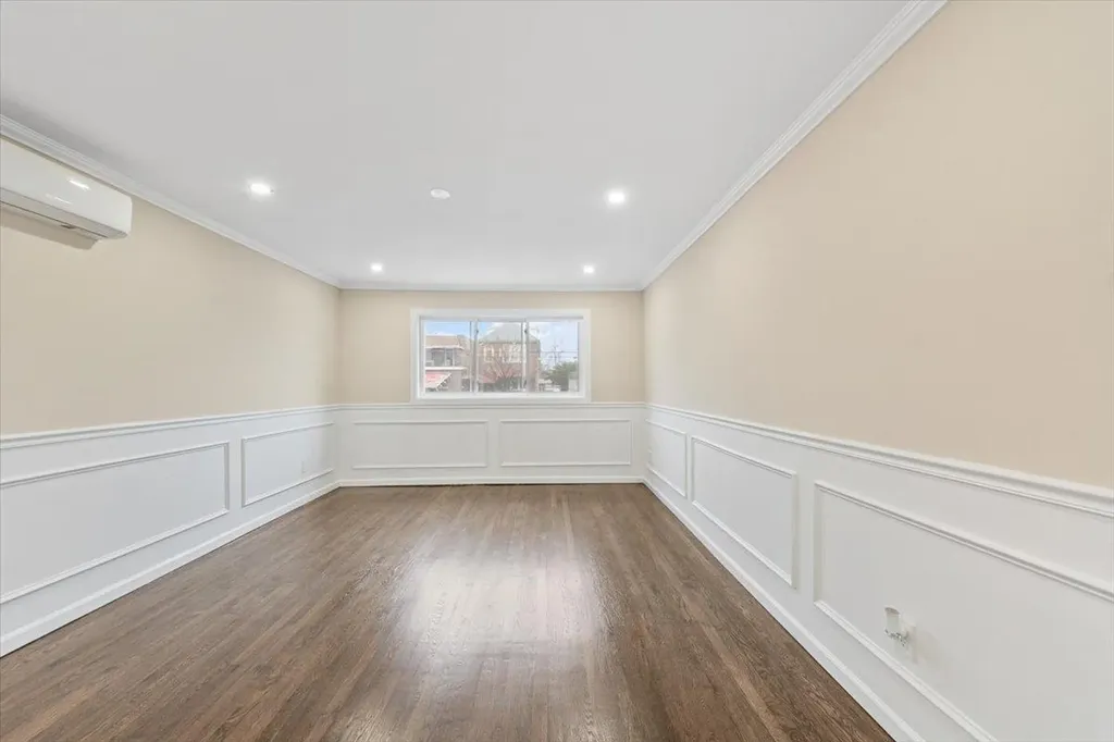 1040 E 233rd Street Bronx NY 10466