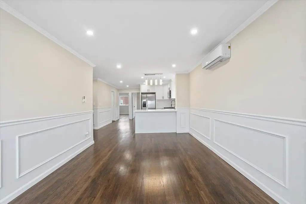 1040 E 233rd Street Bronx NY 10466