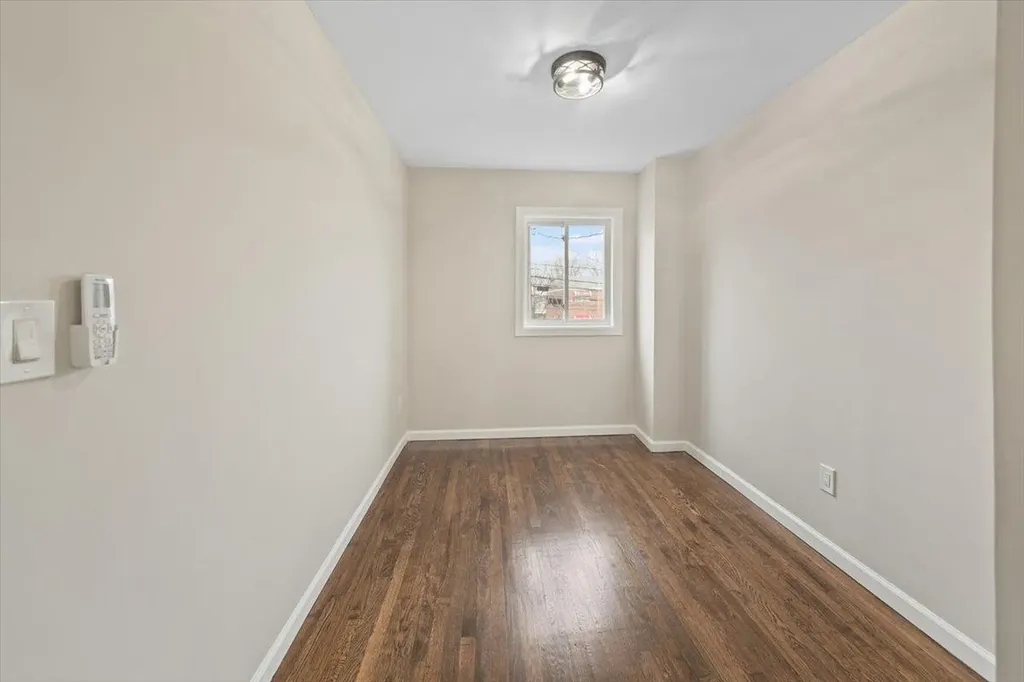 1040 E 233rd Street Bronx NY 10466