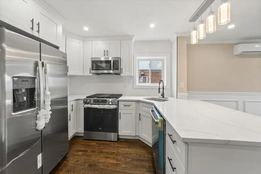 1040 E 233rd Street Bronx NY 10466