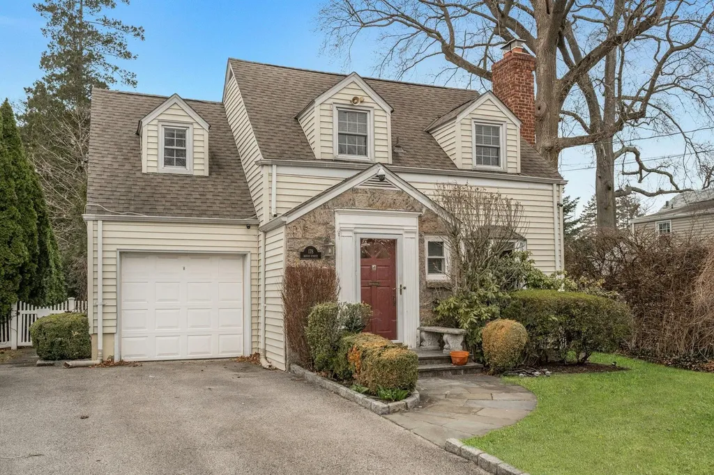 178 Beech Street Eastchester NY 10709