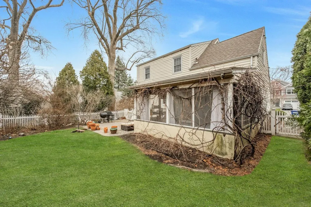 178 Beech Street Eastchester NY 10709