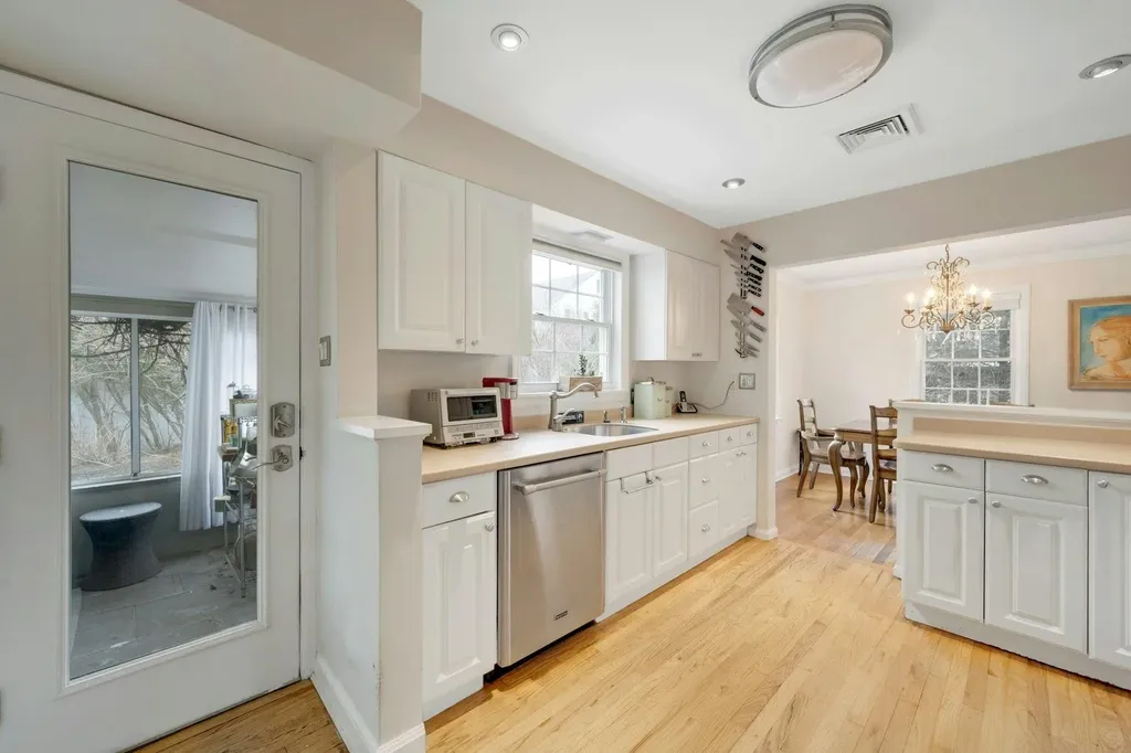 178 Beech Street Eastchester NY 10709