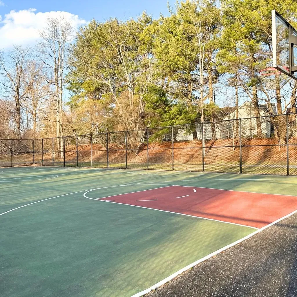 6 Doe Path Coram NY 11727