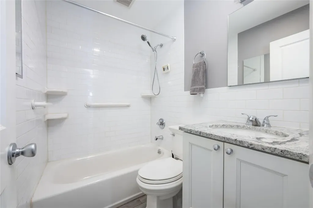 1 Glenda Drive West Babylon NY 11704