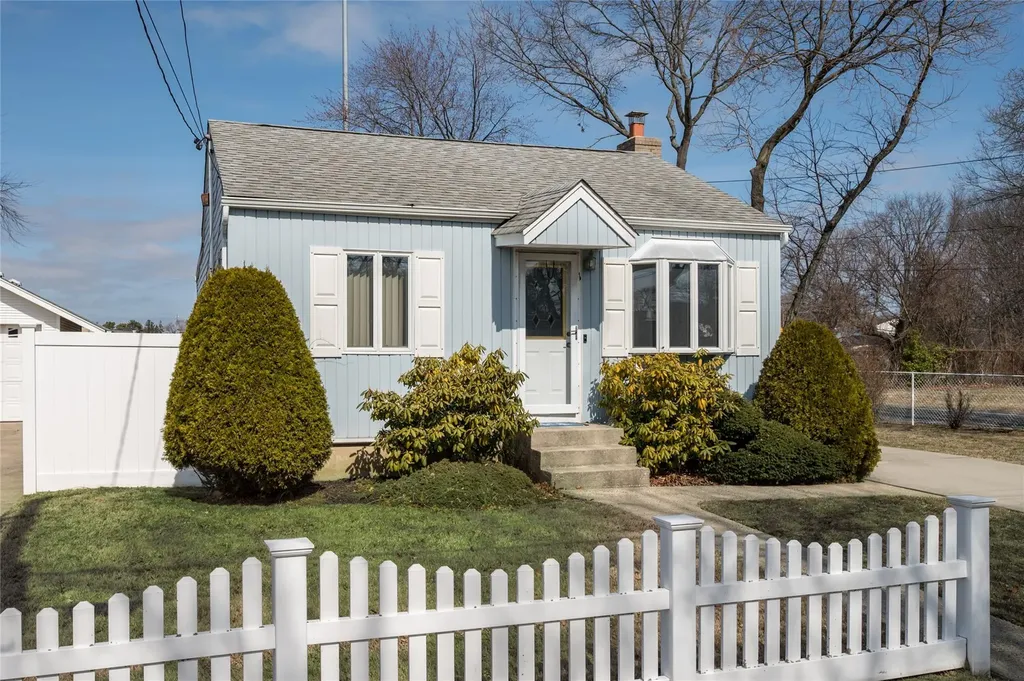 1 Glenda Drive West Babylon NY 11704