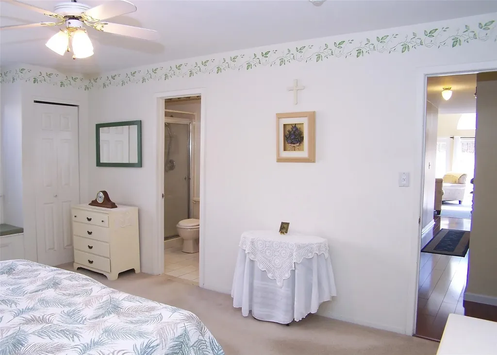 286 Ranch Circle Manorville NY 11949