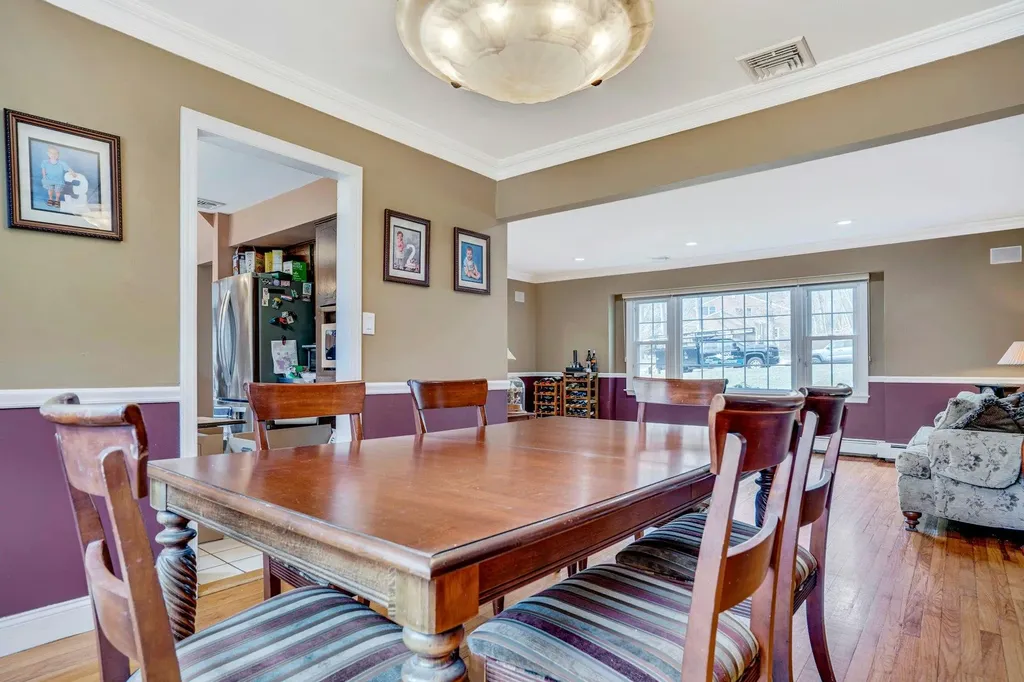 23 Parsons Drive Dix Hills NY 11746