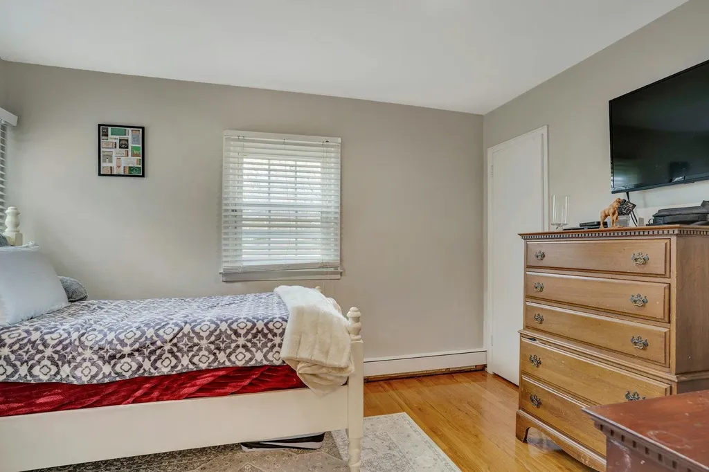 23 Parsons Drive Dix Hills NY 11746
