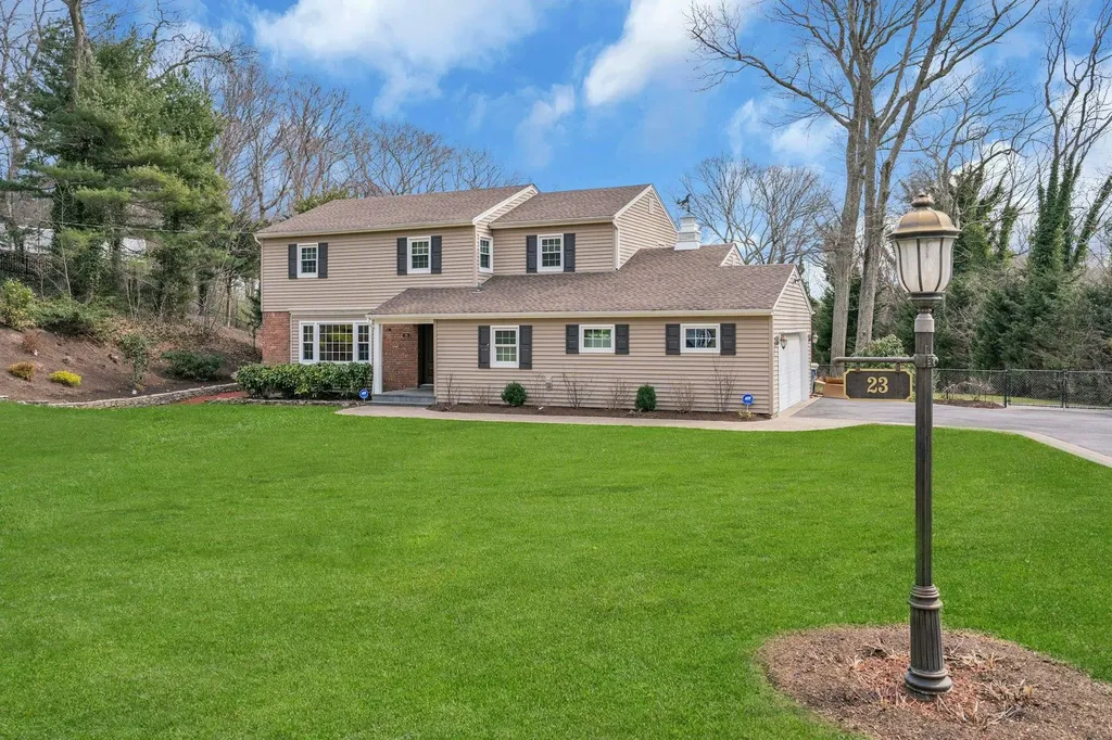 23 Parsons Drive Dix Hills NY 11746