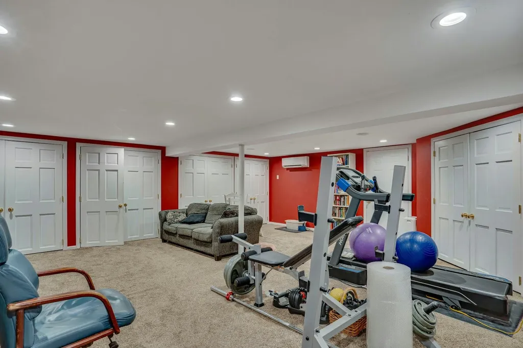 23 Parsons Drive Dix Hills NY 11746