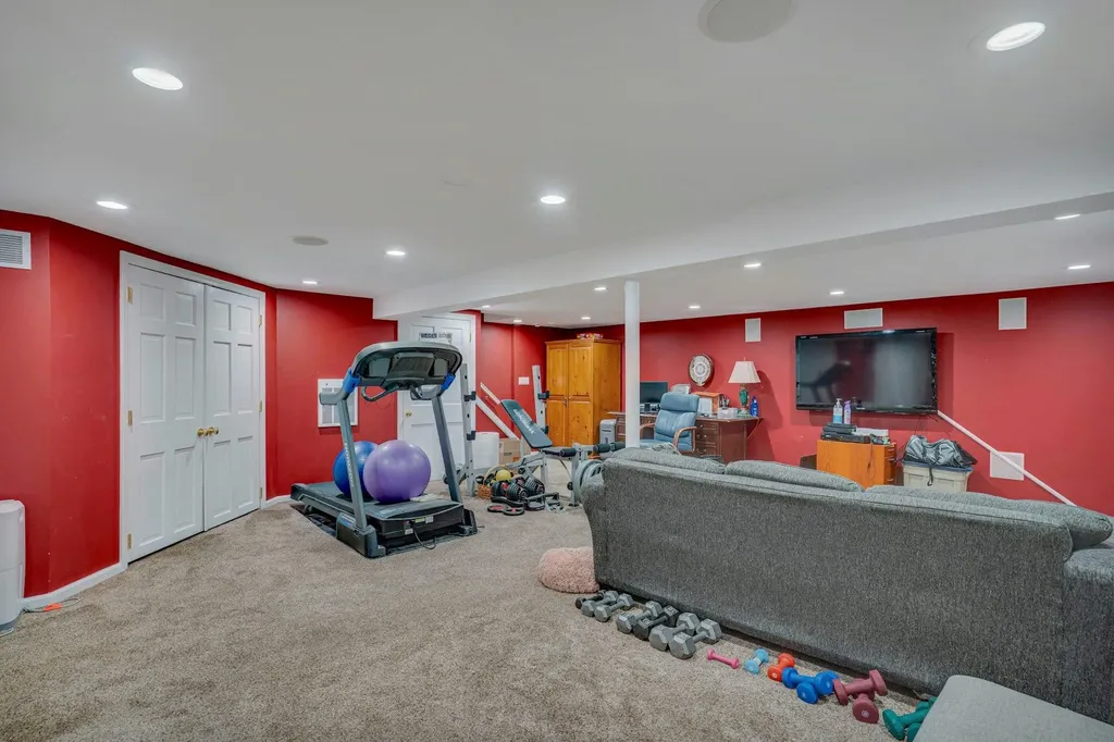 23 Parsons Drive Dix Hills NY 11746