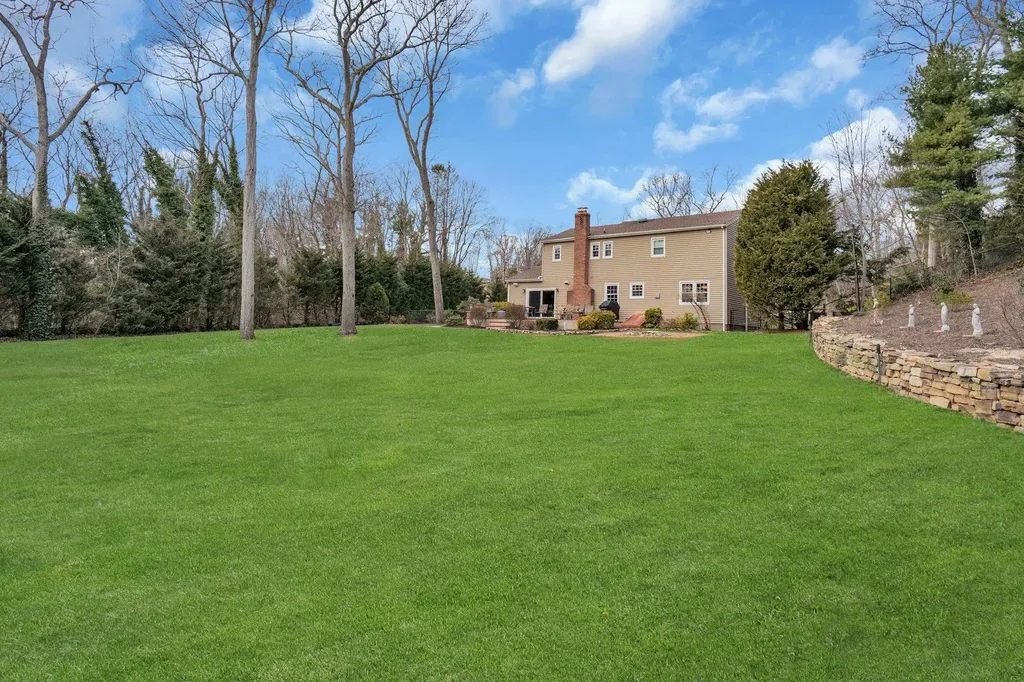 23 Parsons Drive Dix Hills NY 11746