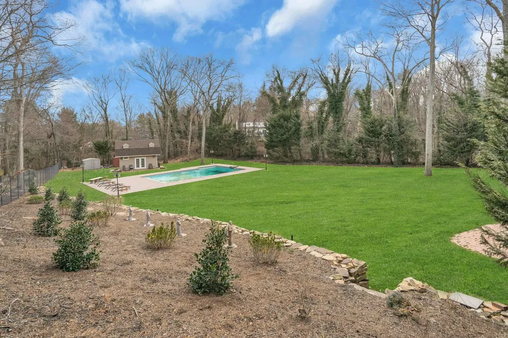 23 Parsons Drive Dix Hills NY 11746