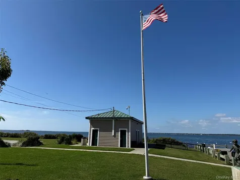 9 Pine Tree Drive Shirley NY 11967