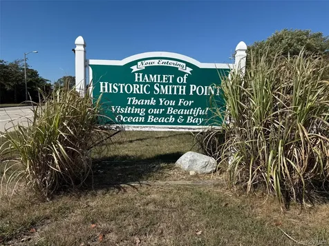 9 Pine Tree Drive Shirley NY 11967