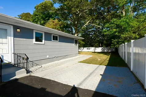 9 Pine Tree Drive Shirley NY 11967