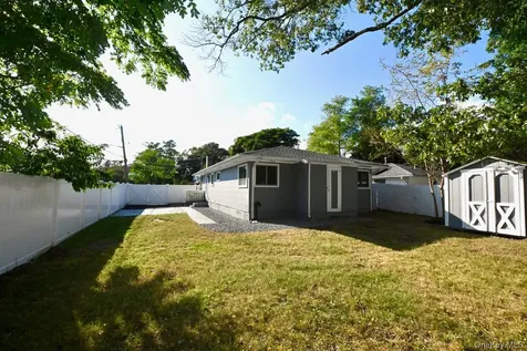 9 Pine Tree Drive Shirley NY 11967