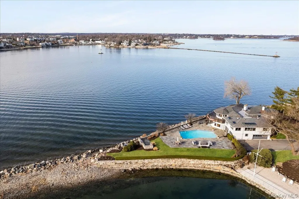 6 North Island Rye NY 10580