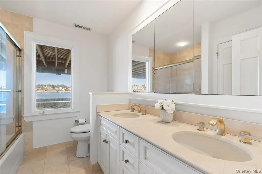 6 North Island Rye NY 10580